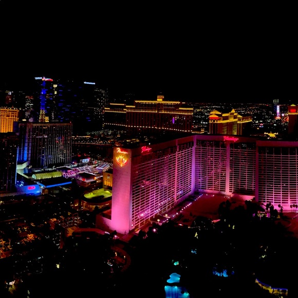 Meet your Posher, Jenifer - Picture 1 of 1